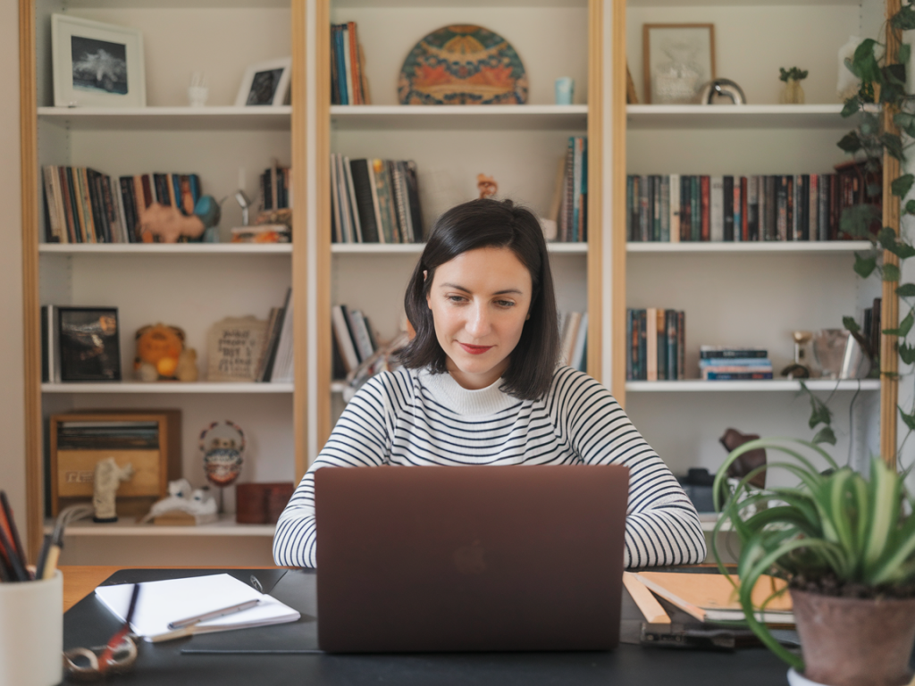 Quel rituel de fin de journée simple adopter pour transformer l'incertitude en projet concret